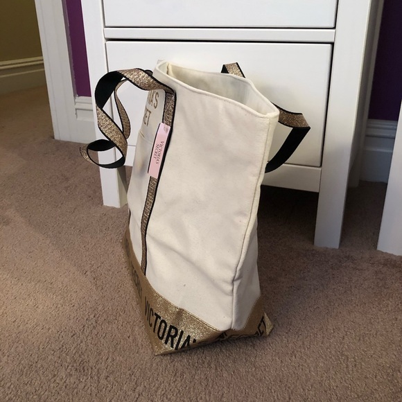 Victoria’s Secret Tote - Picture 11 of 14